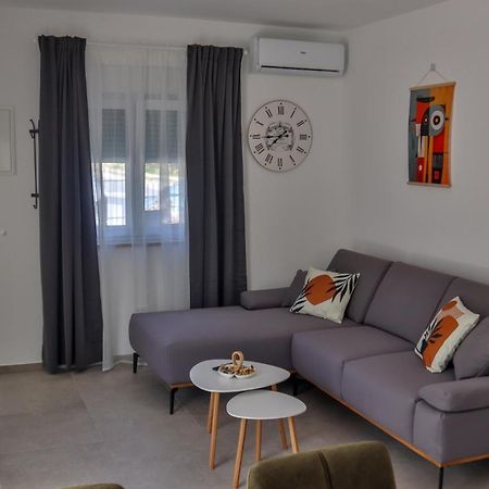 Zelena Oaza Apartment Krk Town Exterior photo